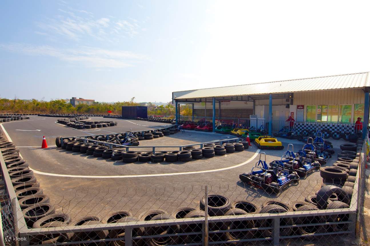 Trải nghiệm Go-Kart ở Tiểu Lưu Cầu